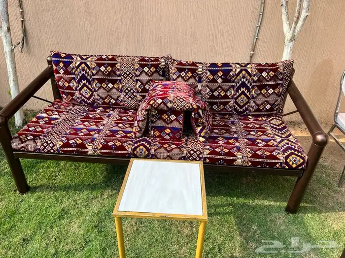تاجير الزل والكراسي والطاولات 2