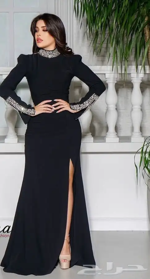 فستان فخم اسود بسوارفسكي جديد 0