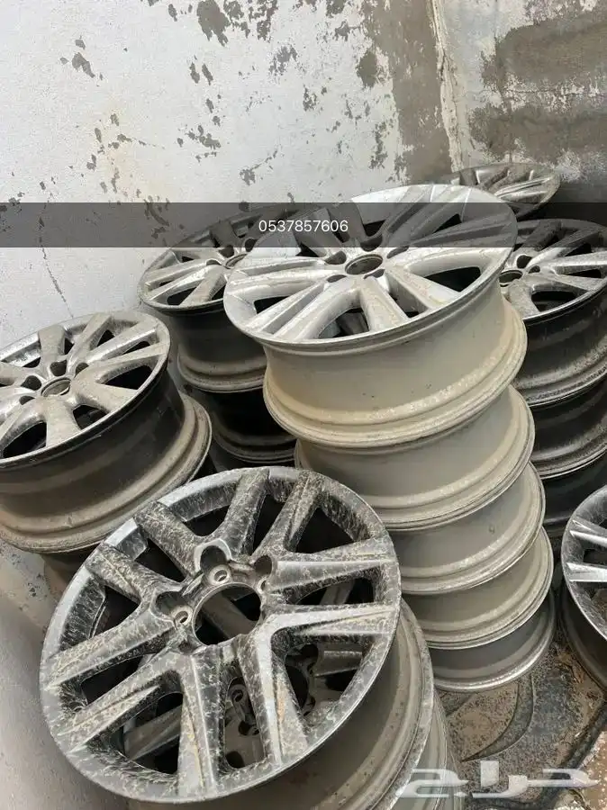 جنوط لكزس أصلي مستخدم نظيف 2