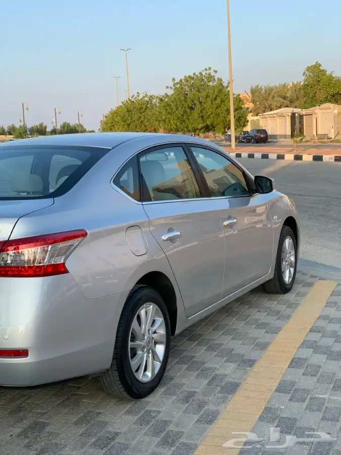 للبيع نيسان سنترا 2019 5