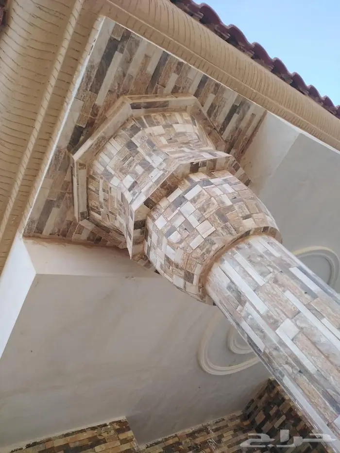 لدينا مبلطين ومليسين ونجارين وسباكين كل مهن المقاولات الأخرى 13