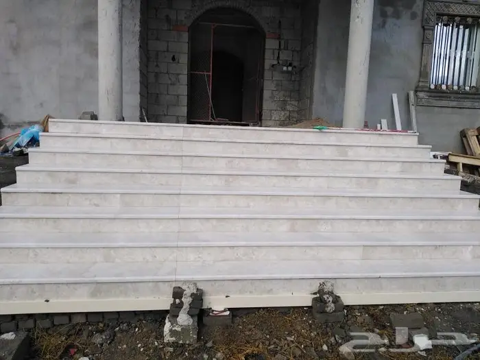 لدينا مبلطين ومليسين ونجارين وسباكين كل مهن المقاولات الأخرى 14