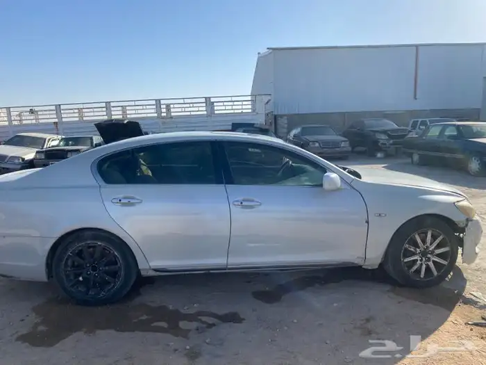 قطع غيار لكزس GS300 موديل 2007 4