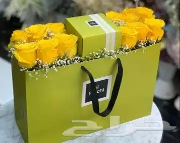 ورد تنسيق ورد اصفر مع شوكلت باتشي الفاخرة بشكل مميز 7