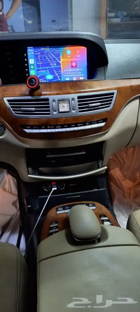 شاشة مرسيدس s350 موديل 2006 1