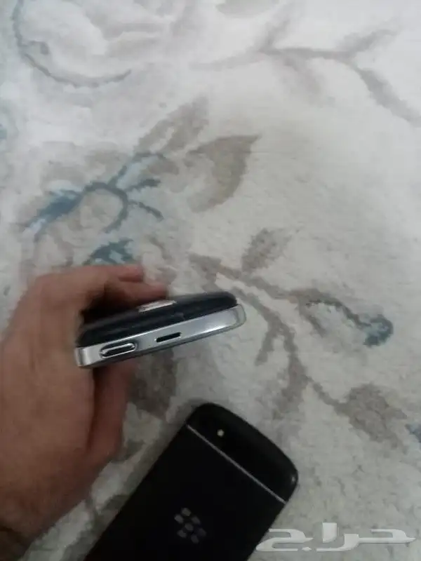 بلاك بيري بولد و Q10 نظيفه 3
