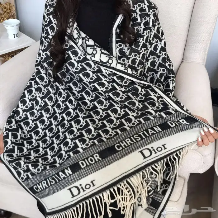 اسكارفات شالات جميع الماركات جوده عاليه نسائيه ورجاليه 0
