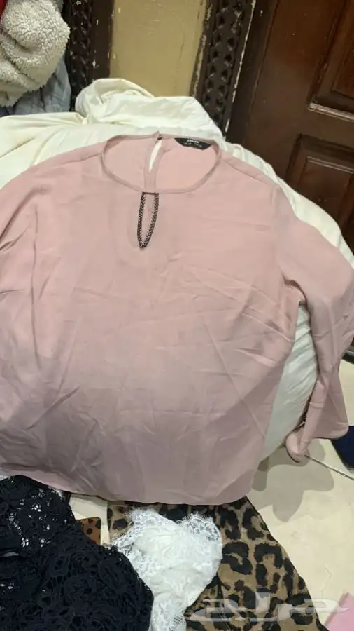 تنانير وبلايز قمصان نسائية مستعملة 98