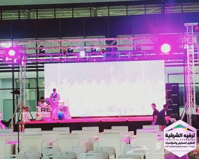 شاشات للايجار 12