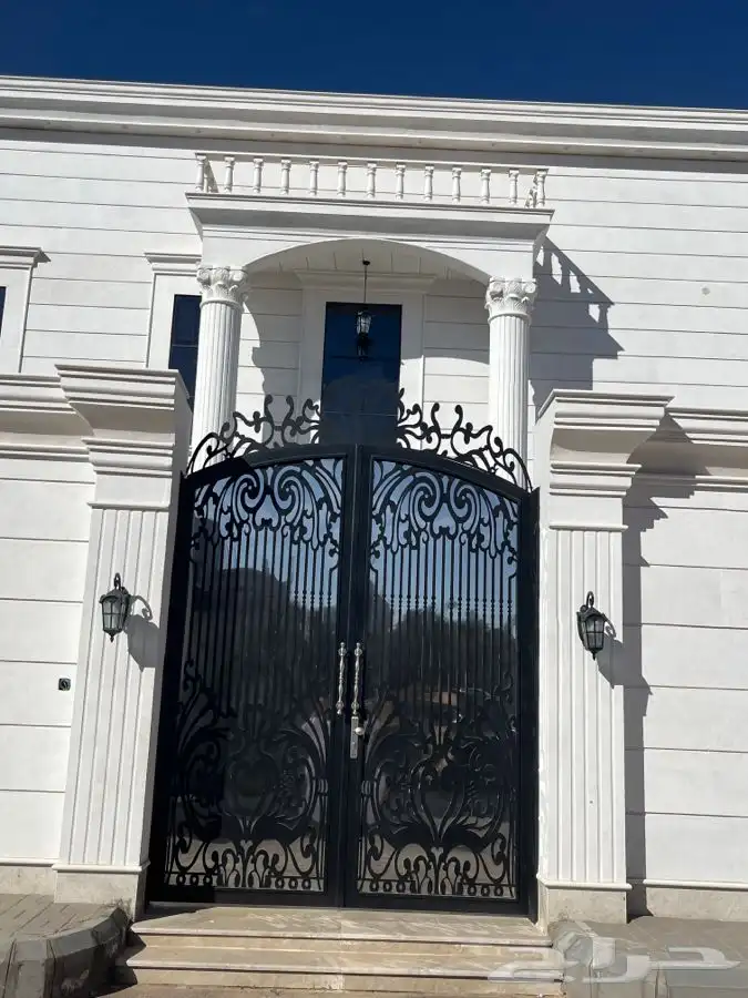 ابواب حديد وابواب كلادينج ودرابزينات ( باب الروشن ) 36