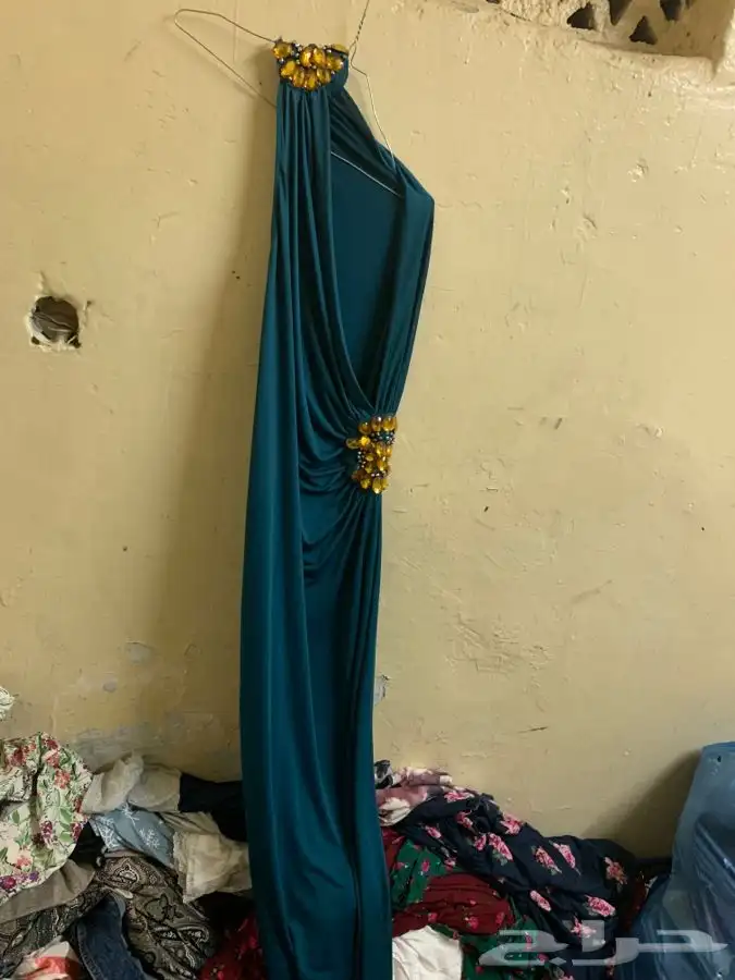 جلابيات مستعملة بيت باردة وهزاز وفساتين سبور وسهرات ا 73