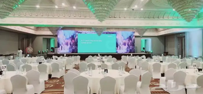 شاشات للايجار 1