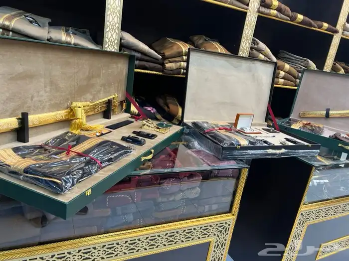 دروع سيف بشت هدية زواج ملازم ترقية تقاعد جنبية عطورات عود 3