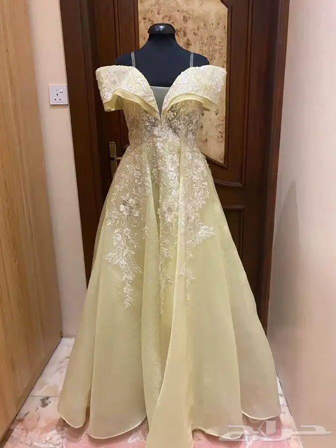 فستان اصفر 0