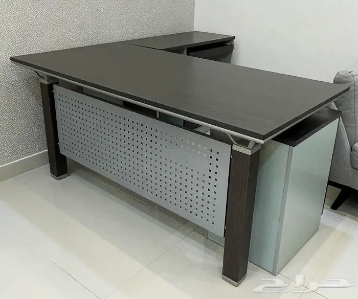 مكتب خشبي مع دولاب 0