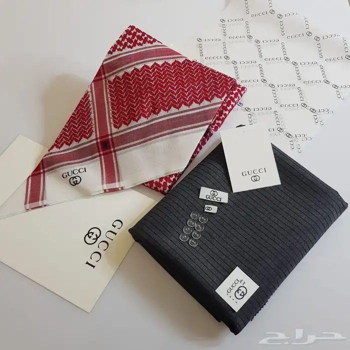 طقم رجالي شتوي قوتشي فخم 4