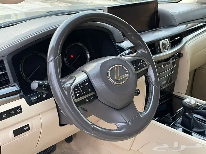 لكزس LX570 الموديل 2018 نظيف (تم البيع) 28