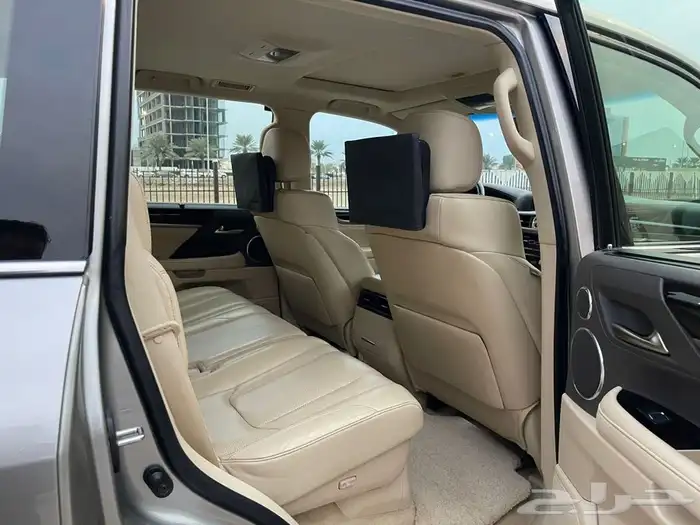 لكزس LX570 الموديل 2018 نظيف (تم البيع) 42