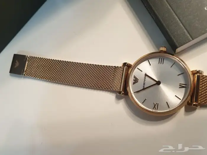 ساعة نسائية امبريو ارماني 7