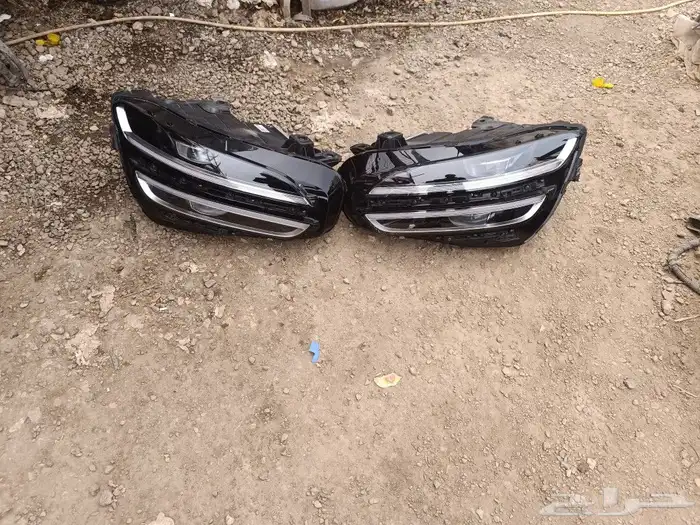 صدام وشمعات جنسس G70 2