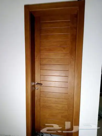 متخصصون في صناعة الابواب و طاولات المجالس والطعام 21