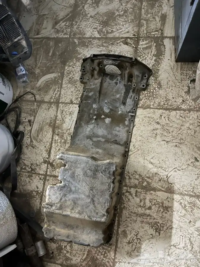 كارتير مكينه مرسدس بنز 300 مكينه سودا 6 سرندل 126 اصلي 0