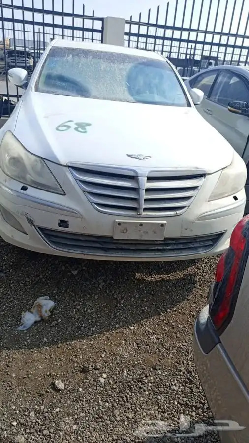 جنسس 2013 قطع غيار تشليح 0