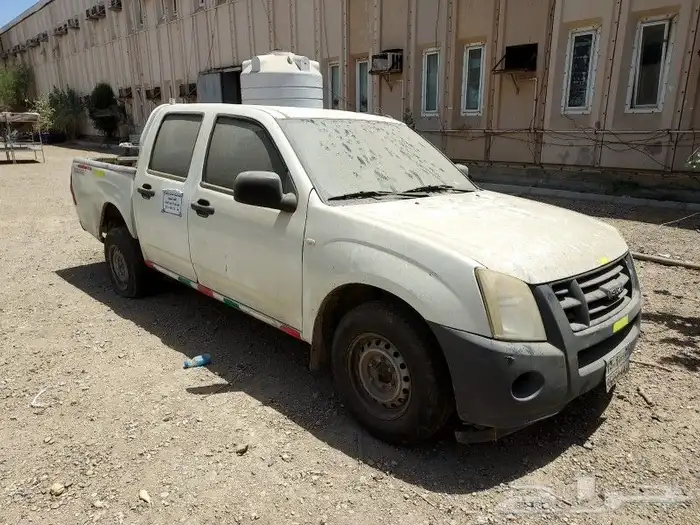 يوجد لدينا جميع انواع قطع غيار كورولا 2