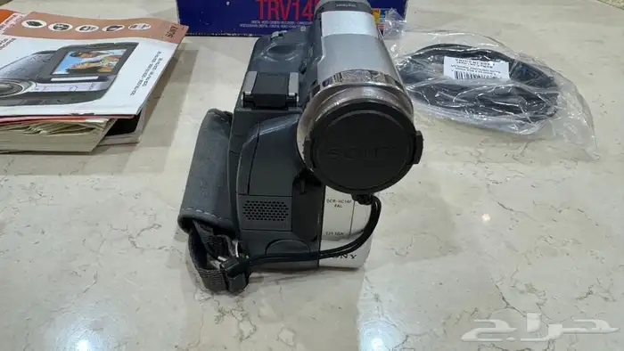 (تم البيع) كاميرا فيديو سوني شريط ميني ديفي Mini dv 3