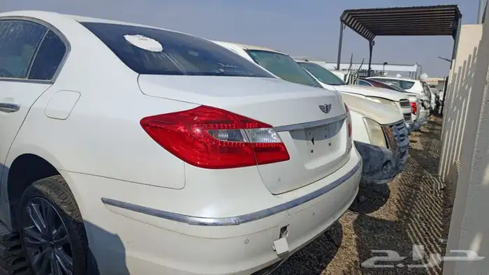 جنسس 2013 قطع غيار تشليح 1