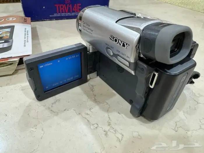 (تم البيع) كاميرا فيديو سوني شريط ميني ديفي Mini dv 1
