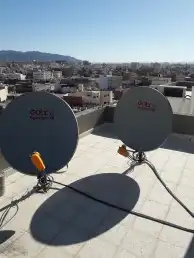 مهندس دي ستلايت تلفزيون وريسيفر. 0