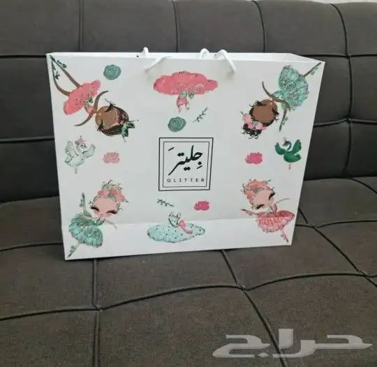 طباعة بوكسات وأكياس عبايات (بكج كامل) لون واحد 3