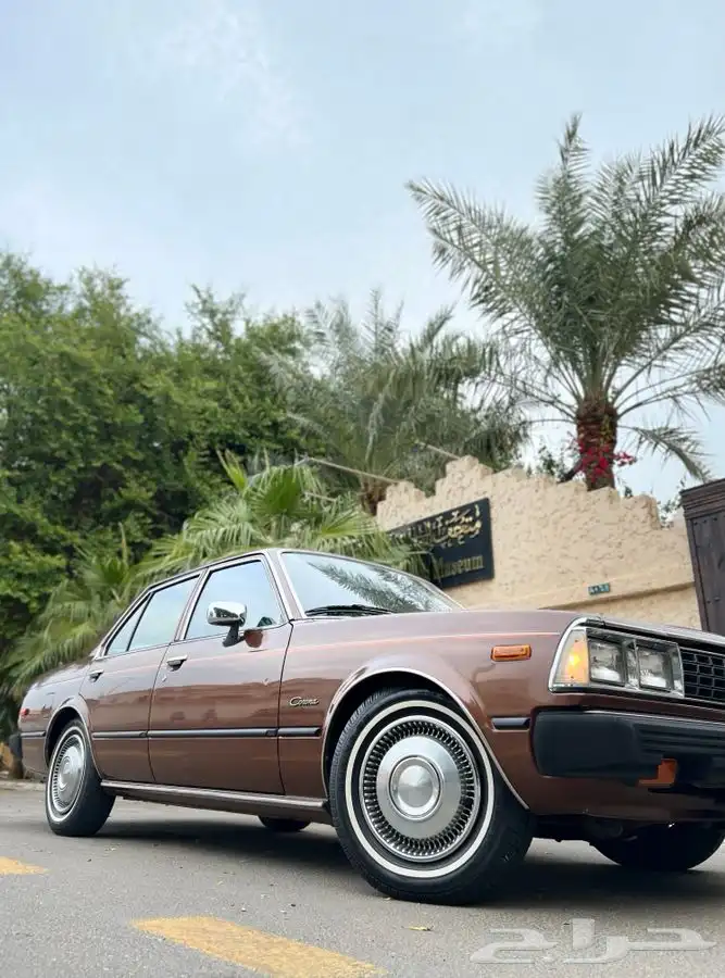 تويوتا كرونا كلاسيك 1980 شد بلد مخزنه وكالة ( تم البيع ) . 14