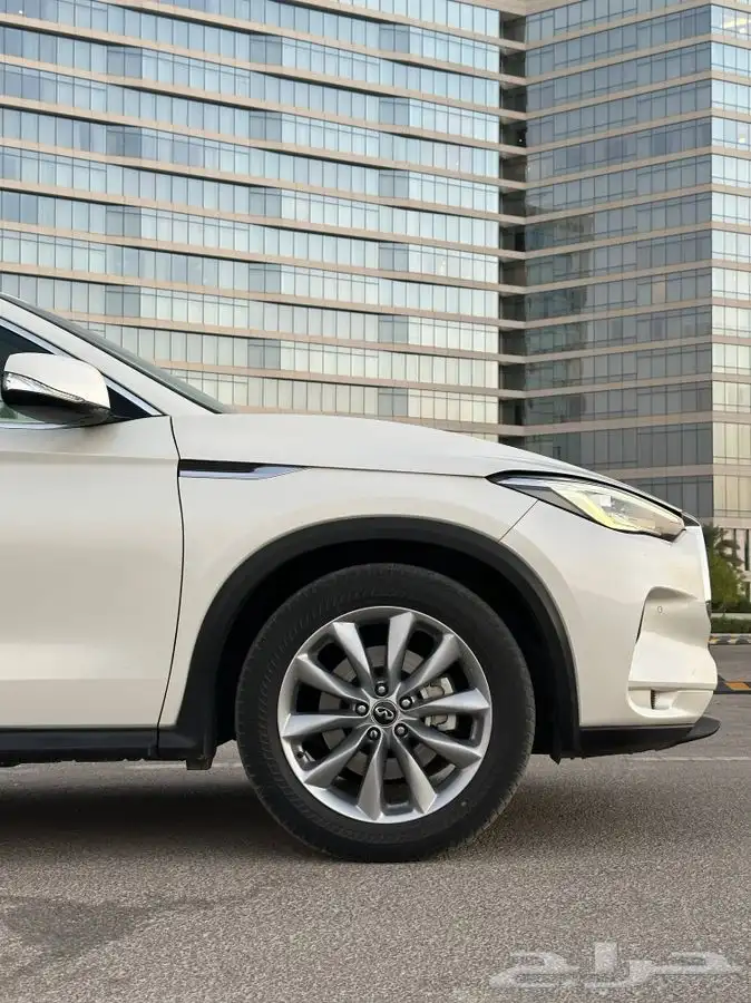 (تم البيع) انفينتي QX50 موديل 2020 نظيف جدا 11