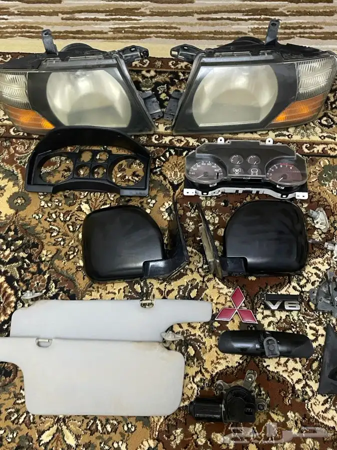 قطع جيب مستبيشي باجيرو 2002 الجميع اصلي وكاله نضيف 4