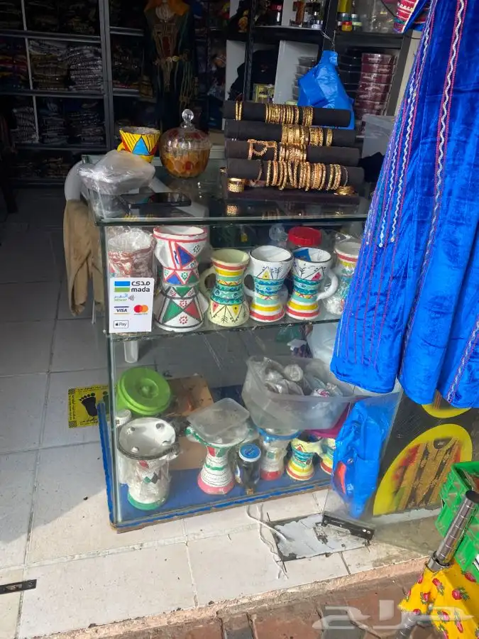 ازياء نسائية تراثية وحديثة 3