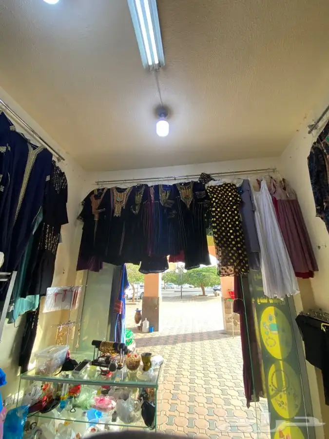 ازياء نسائية تراثية وحديثة 11