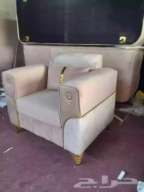 كنبات كراسي جلد كراسي انتظار كراسي كوفي شوب صالون 8