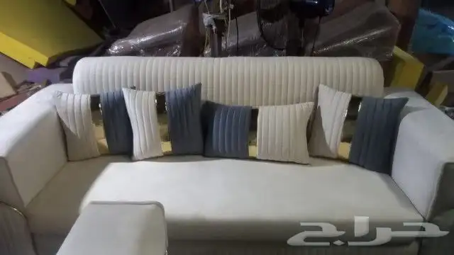 كنبات كراسي جلد كراسي انتظار كراسي كوفي شوب صالون 2