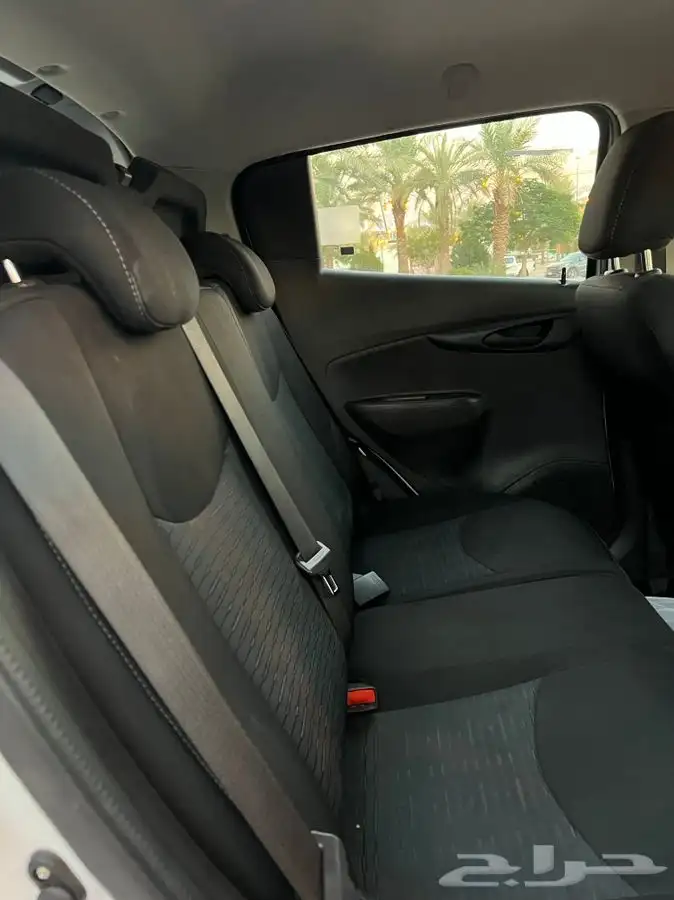 سبارك مديل 2020 تم البيع 38