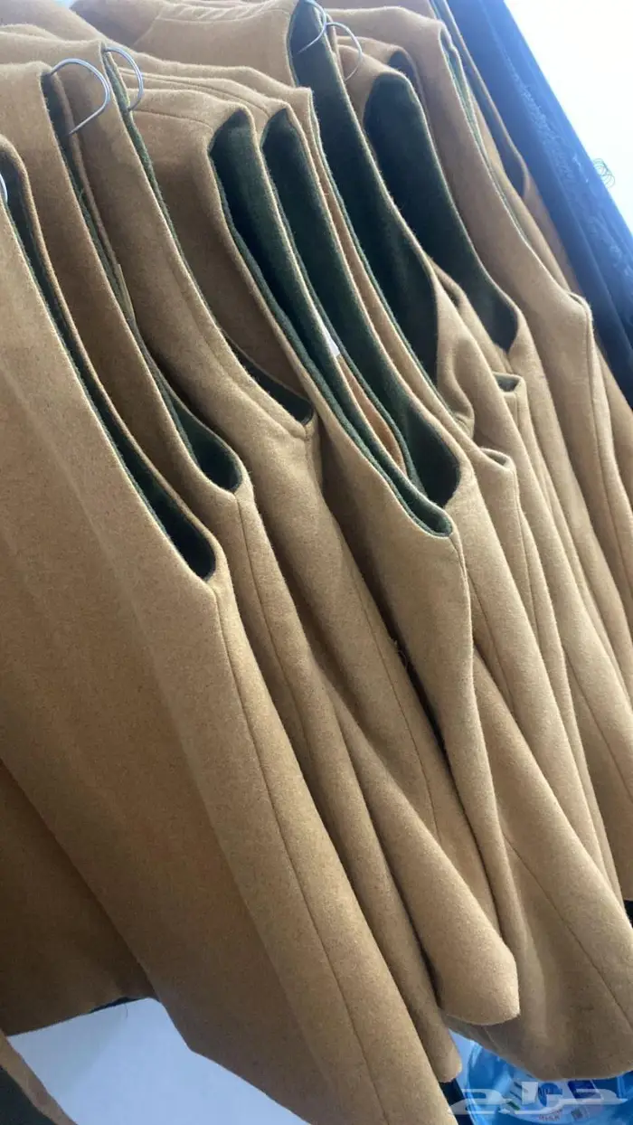 صدريات وفروات 3