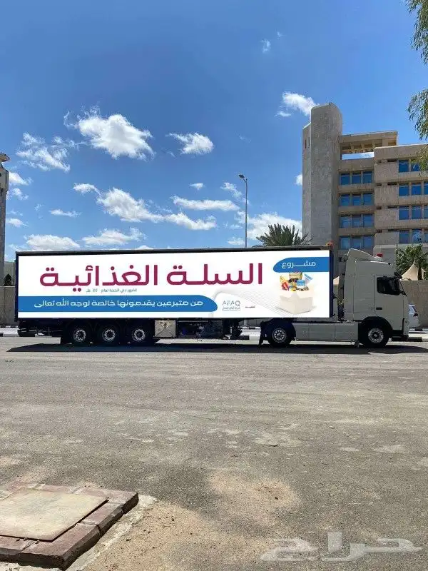 طباعة و تركيب ستيكر شاحنات 1