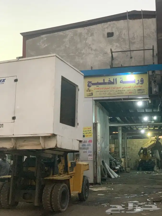 ميكانيكي مولدات كهرباء صيانة 2