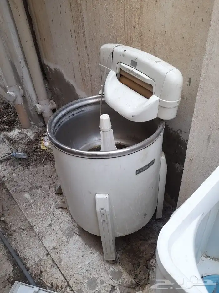 لأهل المتاحف دواليب 1