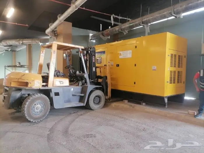 رافعات شوكية (فوركلفت) forklift للإيجار بجميع المقاسات 6