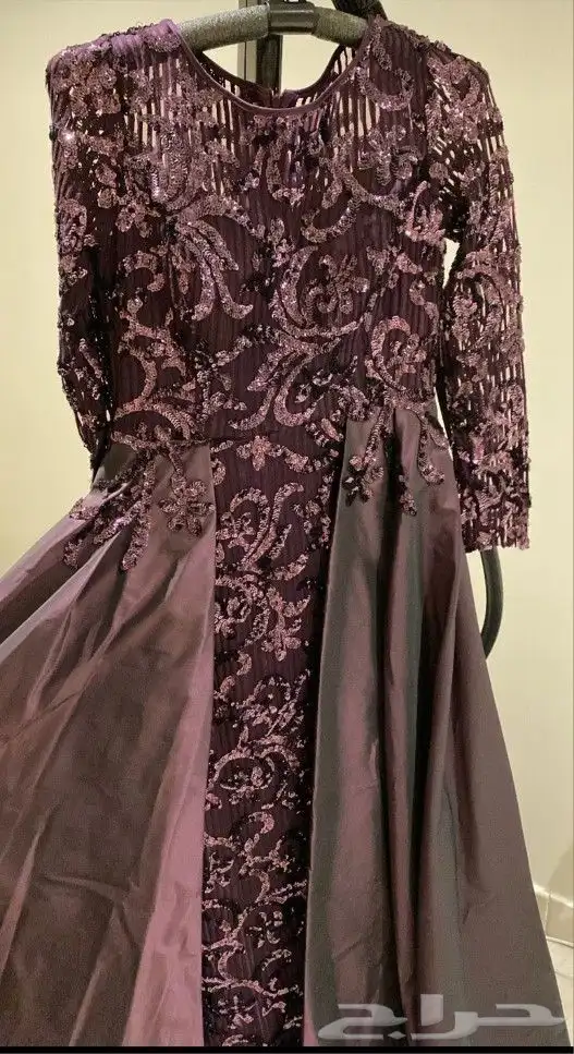ثوب لون بنفسجي غامق مقاس مديم شبه جديد من الخبر مجمع فلامنج 0