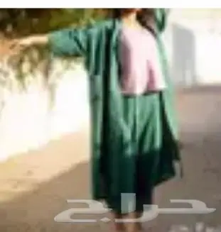 طقم جديد غير مستخدم جاكيت وبنطلون وطرحه 0