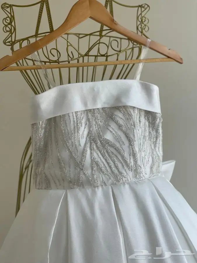 فستان ابيض 1