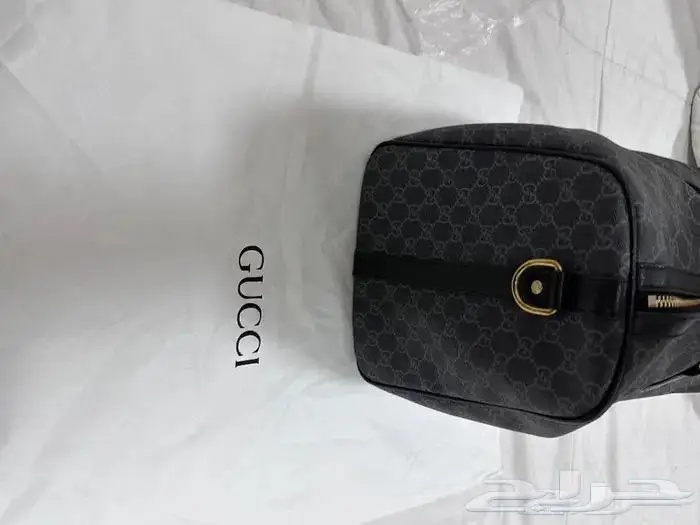 للبيع شنطة قوشي GG Black carry-on duffle 2